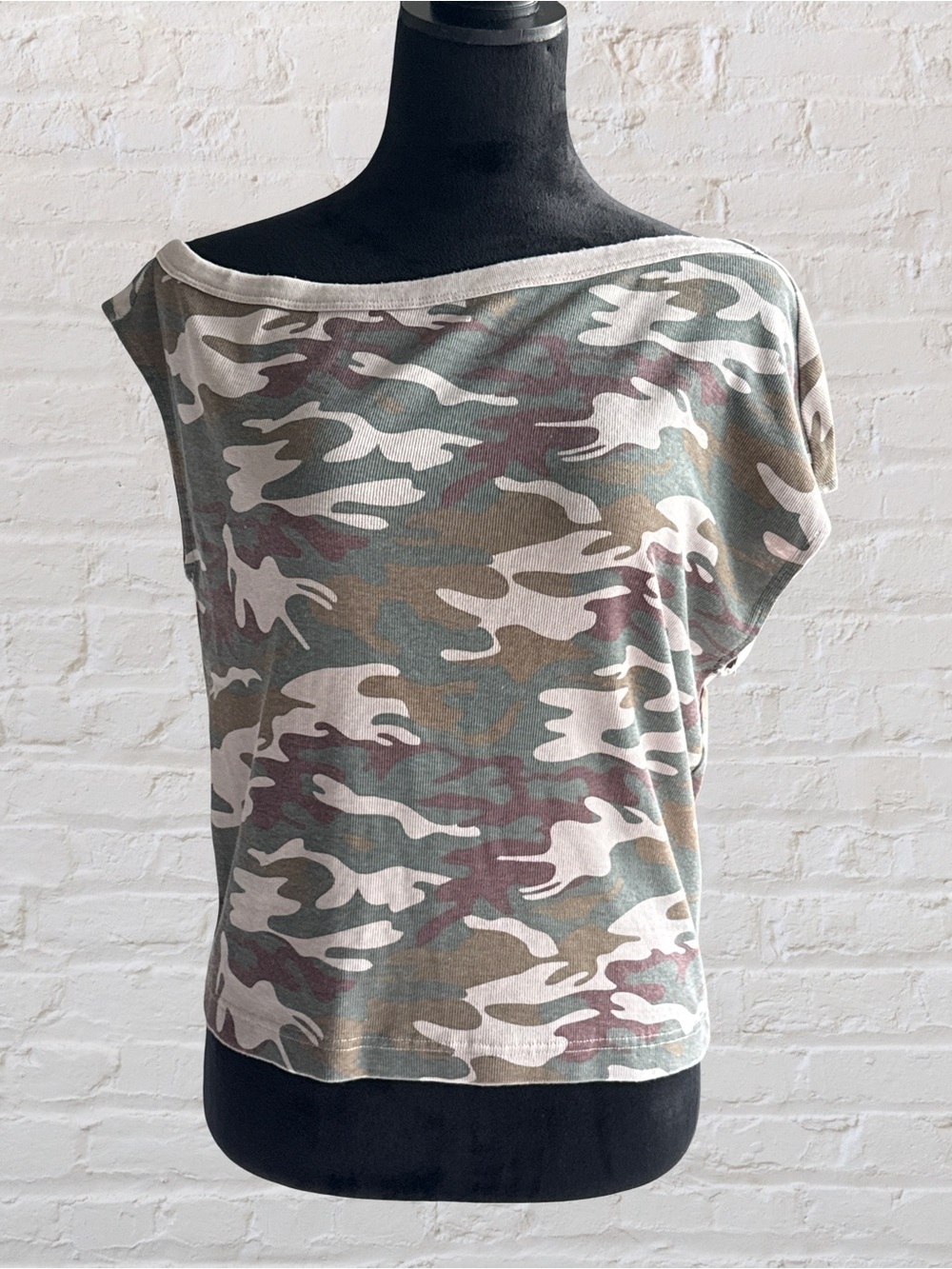 Chaser Women's Camo Boatneck Short Sleeve Top - Olive, Cream & Taupe